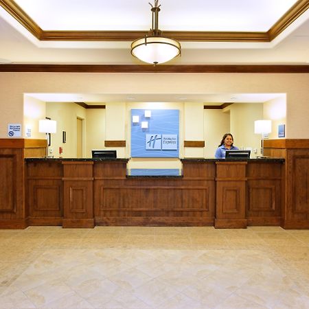 Holiday Inn Express Fresno Northwest - Herndon By Ihg Экстерьер фото