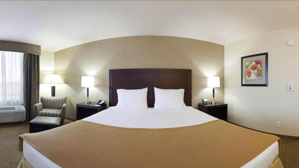 Holiday Inn Express Fresno Northwest - Herndon By Ihg Экстерьер фото